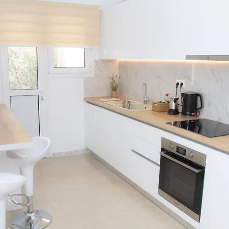 Acropolis Luxurious Legacy *